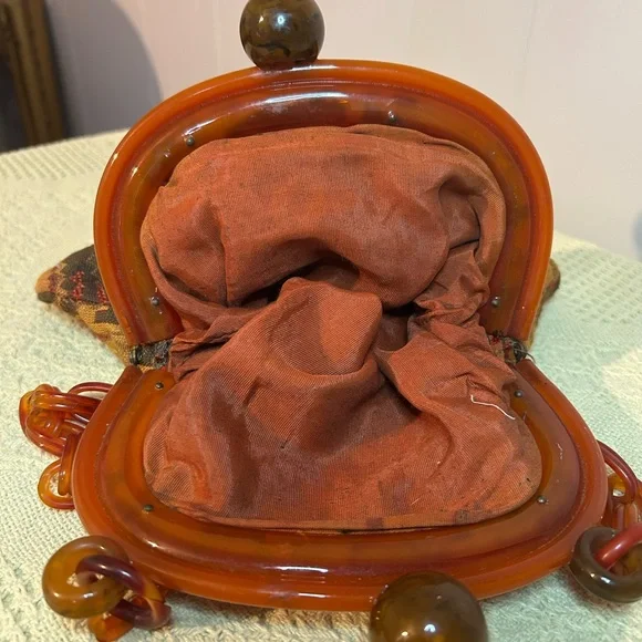 Vintage Coin Purse Carpet Bag Purse - Picture 9 of 12